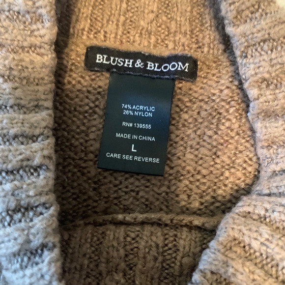 Camel color sweater - Picture 5 of 5